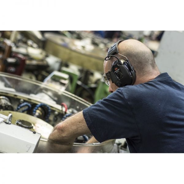 3M Peltor ProTac III Slim - Headband - In use (5)